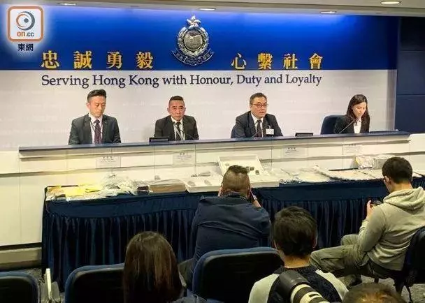 香港快递公司检查出大量子弹和枪支，来源美国。