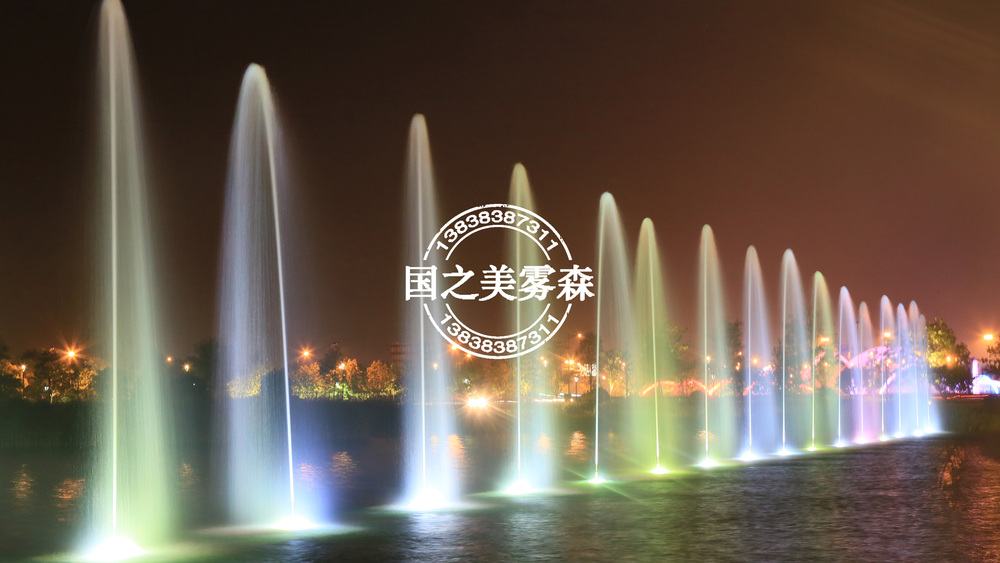 玻光喷泉003.jpg